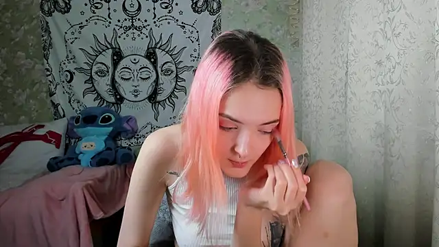 Snapshot of Cutie_Adelia chatting on 01/28/25, 10:12 Cutie Adelia online show from 01/28/25, 10:12