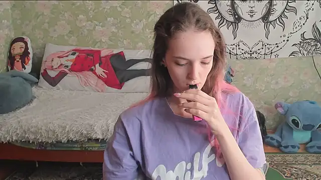 Cutie Adelia online show from 03/31/26, 09:32