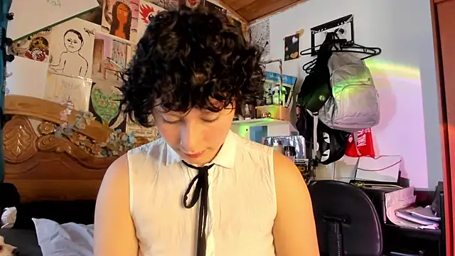 Snapshot of bellaa-w chatting on 01/17/26, 07:50 bellaa-w online show from 01/17/26, 07:50