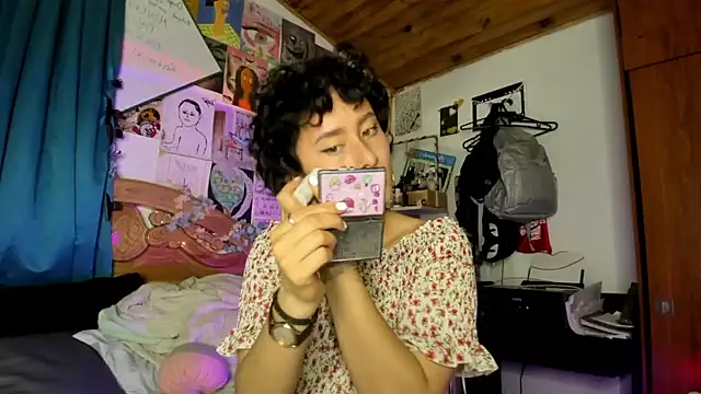 Snapshot of bellaa-w chatting on 01/19/26, 02:37 bellaa-w online show from 01/19/26, 02:37