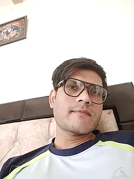 alex78265 online show from 12/21/25, 07:37