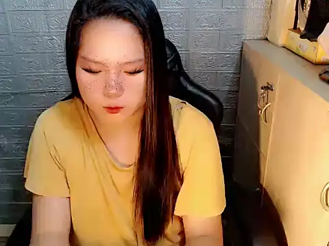 Snapshot of UrFuckingSweet_Angelxxx chatting on 02/27/26, 12:43 UrFuckingSweet Angelxxx online show from 02/27/26, 12:43