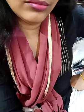 Diya 143 online show from 03/18/25, 02:26