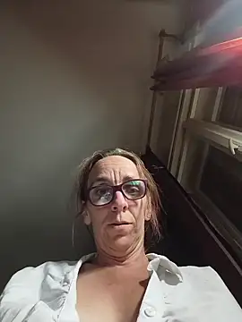 Dettybitch40 online show from 05/13/26, 06:38