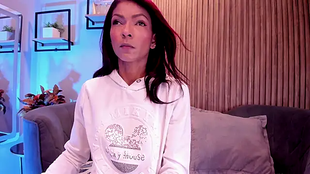 HannaPetit online show from 10/25/25, 07:08