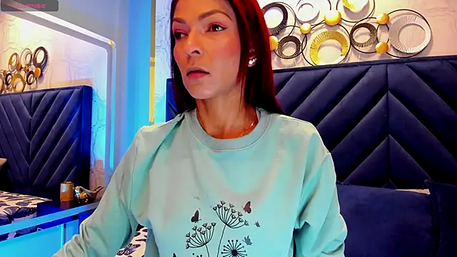 HannaPetit online show from 11/25/25, 07:03