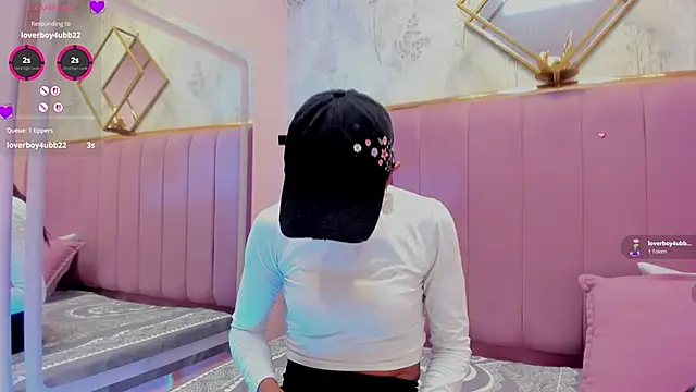 HannaPetit online show from 04/15/26, 07:21