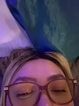 nativepumpkin95 online show from 02/25/25, 11:11