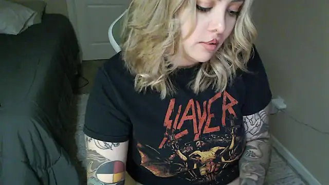 nativepumpkin95 online show from 03/01/25, 04:26