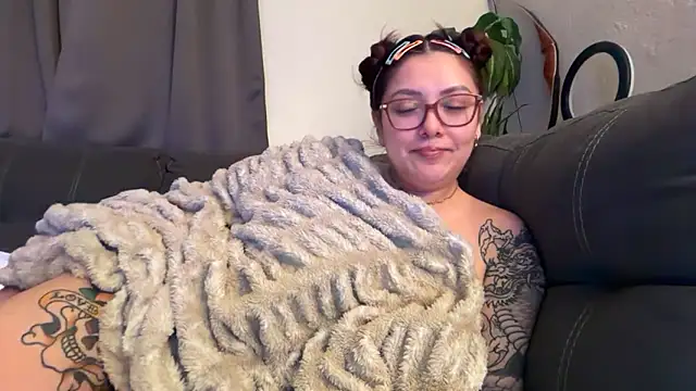 nativepumpkin95 online show from 03/24/26, 04:39