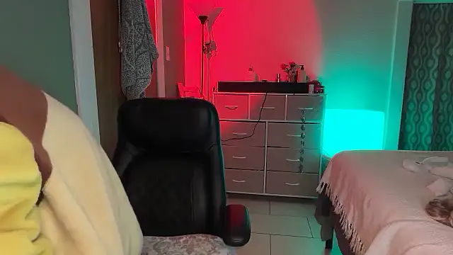 nativepumpkin95 online show from 04/04/26, 04:00