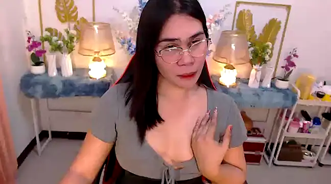 Snapshot of Asian_flabby chatting on 03/04/25, 06:29 Asian flabby online show from 03/04/25, 06:29