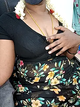 Snapshot of Tamil-hotwife chatting on 04/23/26, 05:04 Tamil-hotwife online show from 04/23/26, 05:04