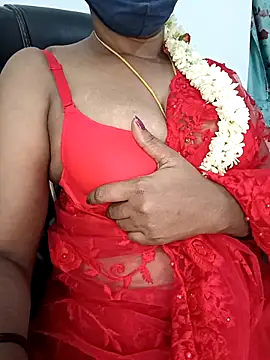 Snapshot of Tamil-hotwife chatting on 04/24/26, 06:10 Tamil-hotwife online show from 04/24/26, 06:10