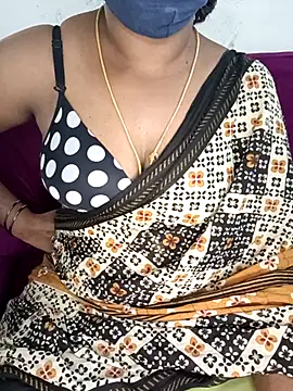 Snapshot of Tamil-hotwife chatting on 04/25/26, 06:27 Tamil-hotwife online show from 04/25/26, 06:27