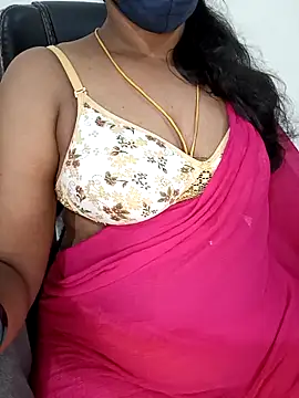 Snapshot of Tamil-hotwife chatting on 04/26/26, 03:04 Tamil-hotwife online show from 04/26/26, 03:04