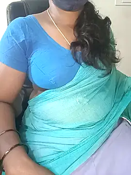 Snapshot of Tamil-hotwife chatting on 04/28/26, 05:01 Tamil-hotwife online show from 04/28/26, 05:01