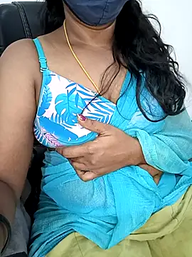 Snapshot of Tamil-hotwife chatting on 05/03/26, 03:23 Tamil-hotwife online show from 05/03/26, 03:23