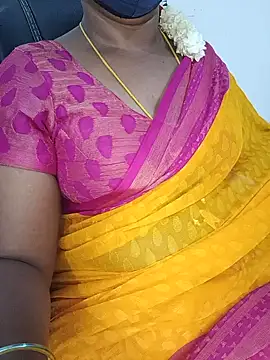 Snapshot of Tamil-hotwife chatting on 05/23/26, 04:44 Tamil-hotwife online show from 05/23/26, 04:44
