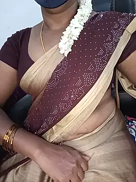 Snapshot of Tamil-hotwife chatting on 05/25/26, 05:19 Tamil-hotwife online show from 05/25/26, 05:19