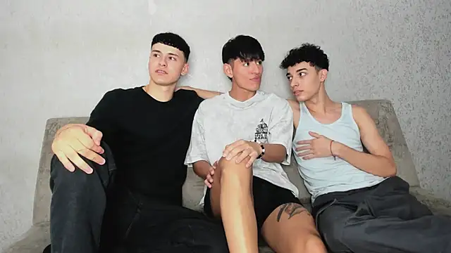 pelusos mens online show from 10/04/25, 07:34