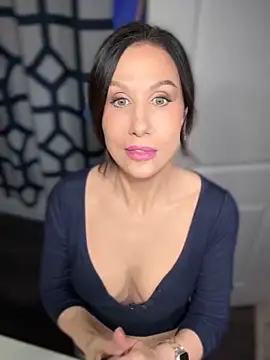 Fiona Kent  online show from 01/08/25, 09:44