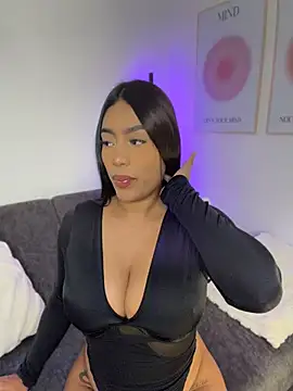 Sara mocca  online show from 07/25/26, 04:26