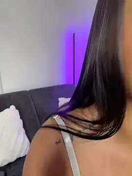 Sara mocca  online show from 07/28/26, 11:15