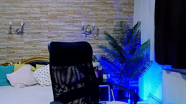 PlayfulElla online show from 03/22/25, 06:00