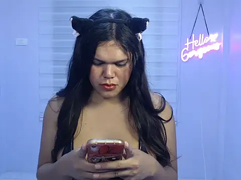 Snapshot of Miss_Ivanawolf chatting on 12/23/24, 06:55 Miss Ivanawolf online show from 12/23/24, 06:55