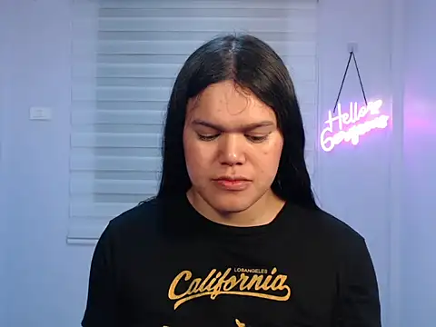 Snapshot of Miss_Ivanawolf chatting on 03/02/25, 05:14 Miss Ivanawolf online show from 03/02/25, 05:14