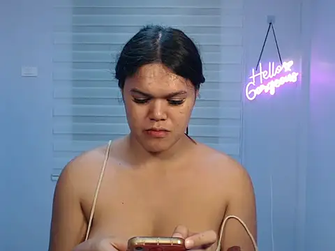 Snapshot of Miss_Ivanawolf chatting on 03/05/25, 02:56 Miss Ivanawolf online show from 03/05/25, 02:56