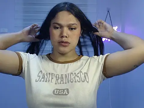 Snapshot of Miss_Ivanawolf chatting on 03/14/25, 01:57 Miss Ivanawolf online show from 03/14/25, 01:57