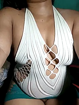 lexilicious 69 online show from 02/15/26, 03:36