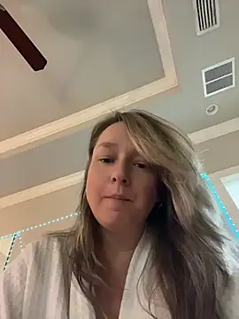 Vivian MayXxX online show from 04/18/26, 08:31