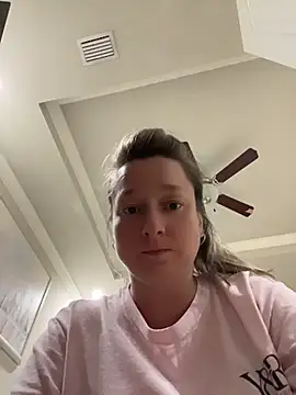 Vivian MayXxX online show from 05/29/26, 04:21