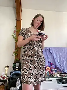 Snapshot of Daisy_Michto_Officiel chatting on 12/20/24, 10:27 Daisy Michto Officiel online show from 12/20/24, 10:27