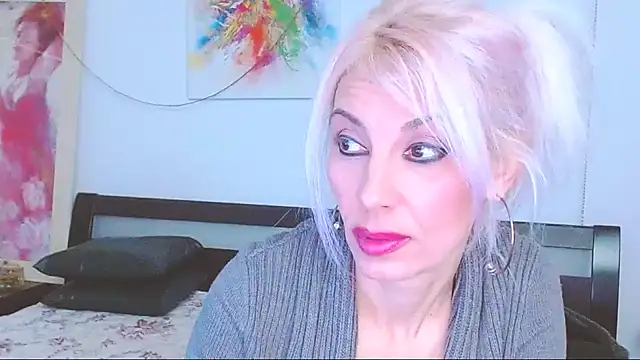 Snapshot of HoneyLara chatting on 02/07/25, 07:49 HoneyLara online show from 02/07/25, 07:49