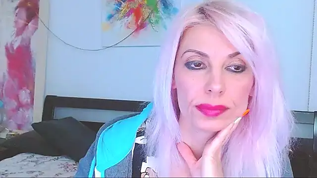Snapshot of HoneyLara chatting on 02/28/25, 03:26 HoneyLara online show from 02/28/25, 03:26