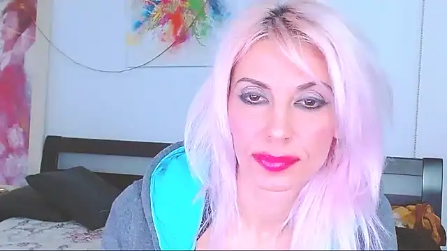 Snapshot of HoneyLara chatting on 03/01/25, 05:31 HoneyLara online show from 03/01/25, 05:31