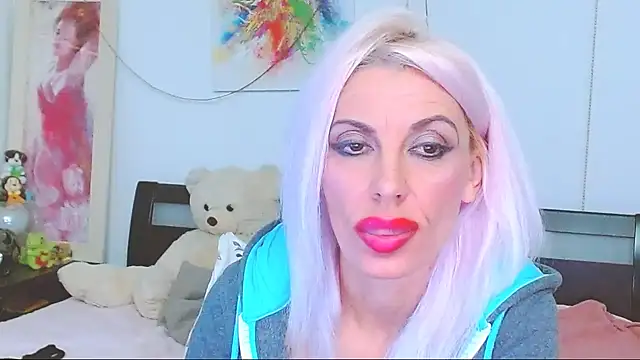 Snapshot of HoneyLara chatting on 10/03/25, 07:55 HoneyLara online show from 10/03/25, 07:55