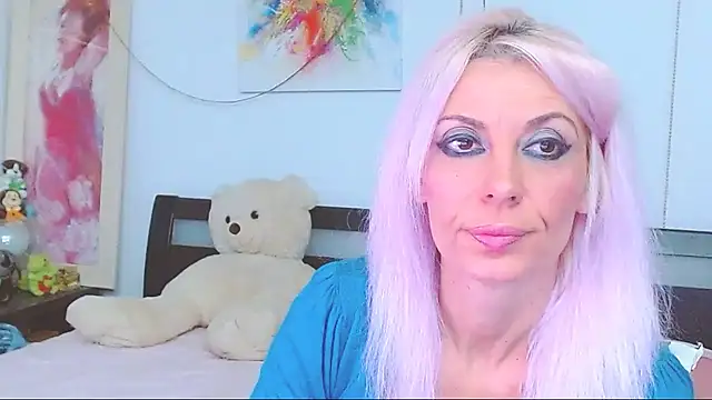 Snapshot of HoneyLara chatting on 10/17/25, 08:55 HoneyLara online show from 10/17/25, 08:55