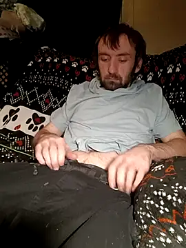 Snapshot of ShadowyTube chatting on 12/25/24, 07:57 ShadowyTube online show from 12/25/24, 07:57