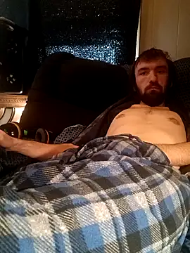 Snapshot of ShadowyTube chatting on 01/13/25, 09:20 ShadowyTube online show from 01/13/25, 09:20