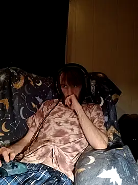 Snapshot of ShadowyTube chatting on 03/16/25, 03:47 ShadowyTube online show from 03/16/25, 03:47