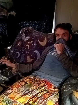 Snapshot of ShadowyTube chatting on 03/22/25, 04:04 ShadowyTube online show from 03/22/25, 04:04