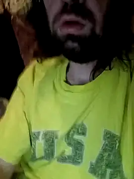 Snapshot of ShadowyTube chatting on 10/04/25, 05:16 ShadowyTube online show from 10/04/25, 05:16