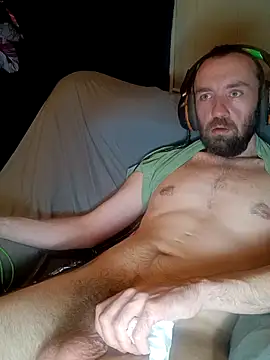 Snapshot of ShadowyTube chatting on 10/23/25, 02:00 ShadowyTube online show from 10/23/25, 02:00