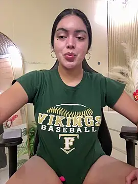 HotstuffCherrySummer online show from 12/19/25, 07:15