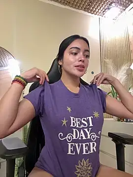 HotstuffCherrySummer online show from 04/23/26, 11:09